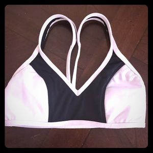 KTRNA black and white sports bra AS